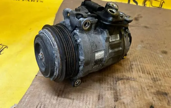 Mercedes-Benz GLS X166 Air conditioning (A/C) compressor (pump) A0008303702