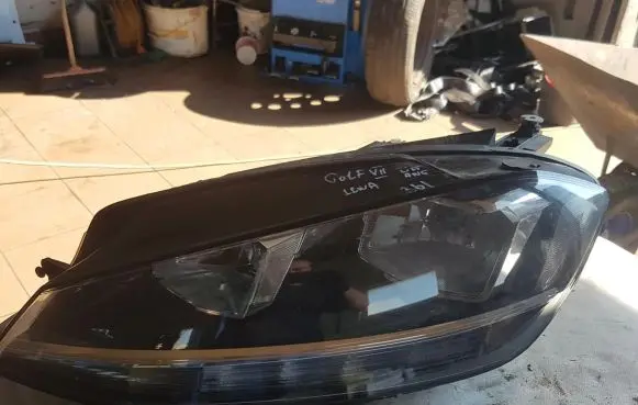 Volkswagen Golf VII Headlight/headlamp 5G2941005D