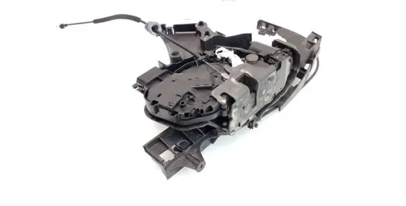 Volvo V50 Front door lock 30753687 30784047 985915102