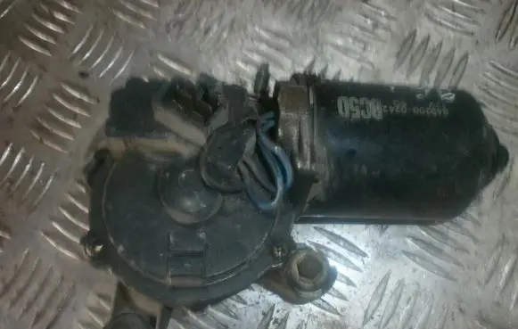 Mazda 323 Wiper motor 8492000242