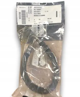 Volkswagen PASSAT B6 Fuel injector supply line/pipe 3C0133321A