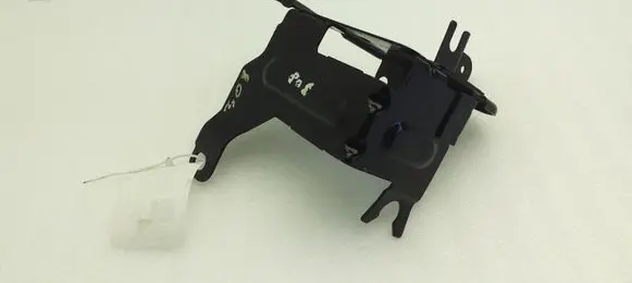 Peugeot 308 ABS pump bracket 9677683680