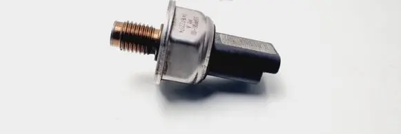 Fuel pressure sensor