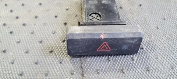 KIA Rio Hazard light switch 84776 FD000