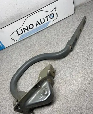 BMW 5 E60 E61 Tailgate/trunk/boot hinge 7034246