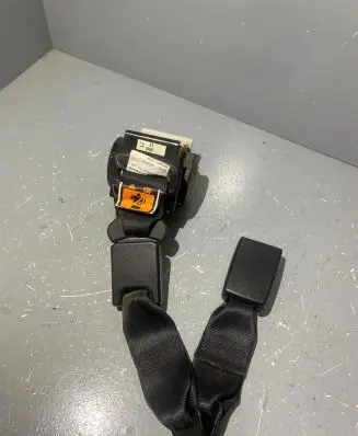 Mazda 3 I Middle seatbelt (rear) 602853600