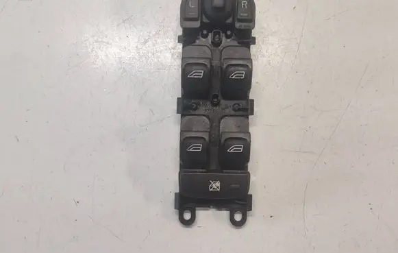 Volvo XC70 Electric window control switch 30773269