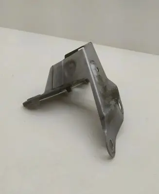 Audi A7 S7 4G Fender mounting bracket 4G8821136D