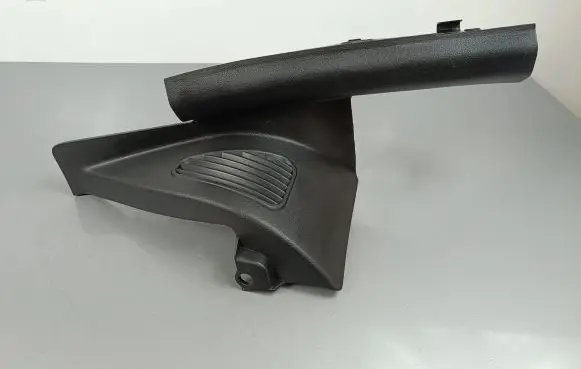 Hyundai Kona I Rear sill trim cover 85875CM000