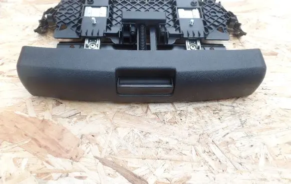 Audi A4 S4 B6 8E 8H Seat adjustment assembly 8305412 8304370