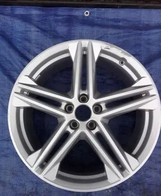 Audi Q5 SQ5 R20 alloy rim 