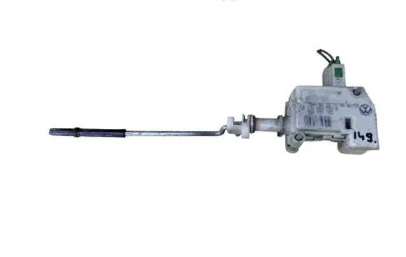 Volkswagen PASSAT B5 Central locking motor 1J6810773A