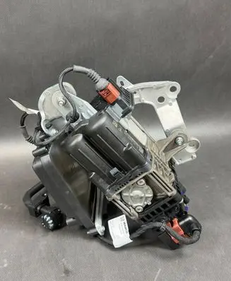 Porsche Macan (95C) Air suspension compressor 95C616005Q 95C616005 95C90778J