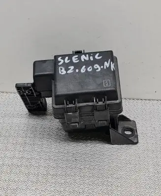Renault Scenic III - Grand scenic III Fuse module 243880001R 63511832