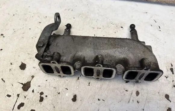Audi A6 S6 C5 4B Intake manifold 059129713Q