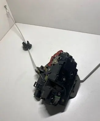 Audi A4 S4 B6 8E 8H Front door lock 8E1837016C PA66307
