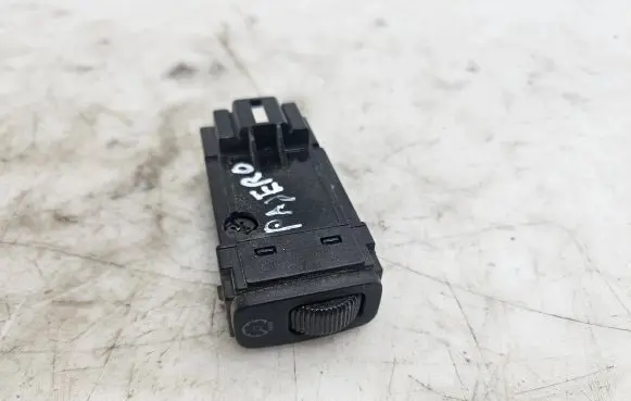 Mitsubishi Pajero Panel lighting control switch 