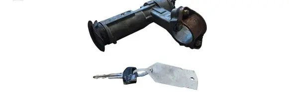Toyota Corolla E90 Ignition lock 45020126