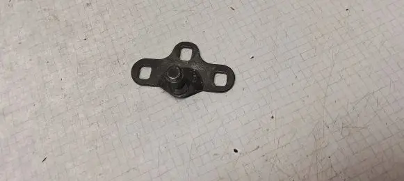 Ford Focus Trunk lock loop 