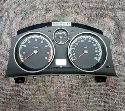 Opel Zafira B Speedometer (instrument cluster) 13308998 SW7655