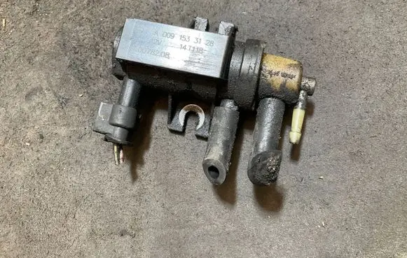 Mercedes-Benz Sprinter W906 Turbo solenoid valve A0091533128 14T118 70078208
