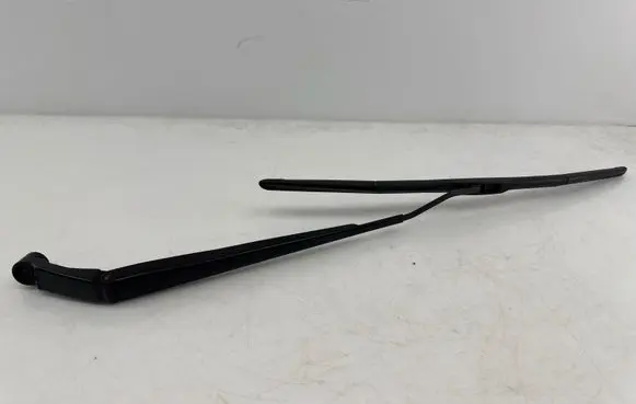 Toyota Yaris Cross Windshield/front glass wiper blade N32341519