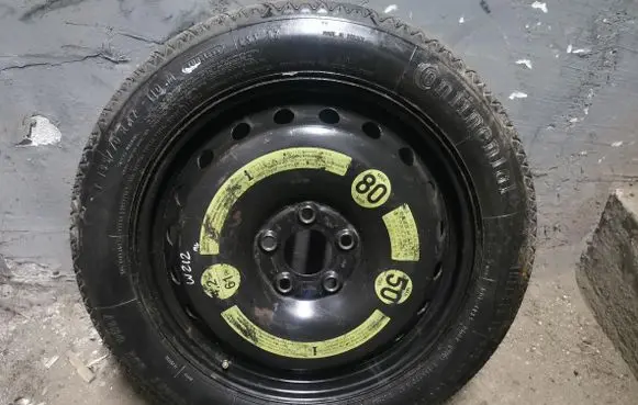 Mercedes-Benz E W212 R15 spare wheel 2124000002