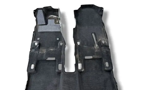 Toyota RAV 4 (XA50) Interior carpet