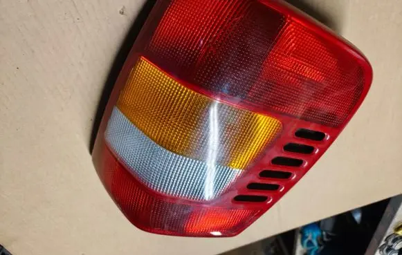 Jeep Grand Cherokee (WJ) Rear/tail lights