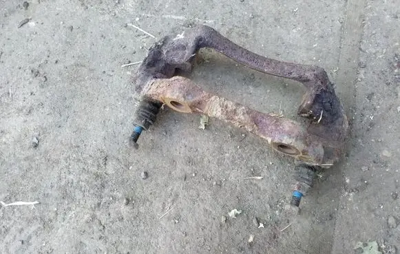 Audi 80 90 S2 B4 Front Brake Caliper Pad/Carrier 