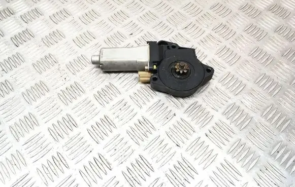 Hyundai Trajet Rear door window regulator motor