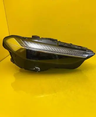 Audi A5 Headlight/headlamp 8B3941036M