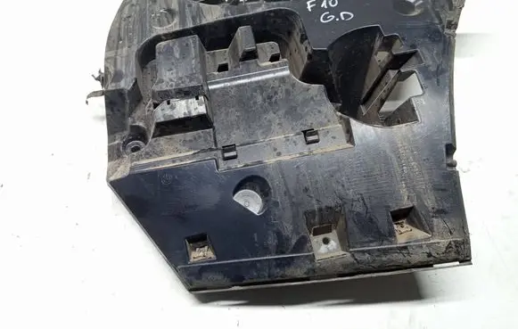 Skoda Kamiq Bumper support mounting bracket corner 7331608 PFC100