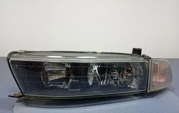 Mitsubishi Galant Headlight/headlamp STANLEY7525L