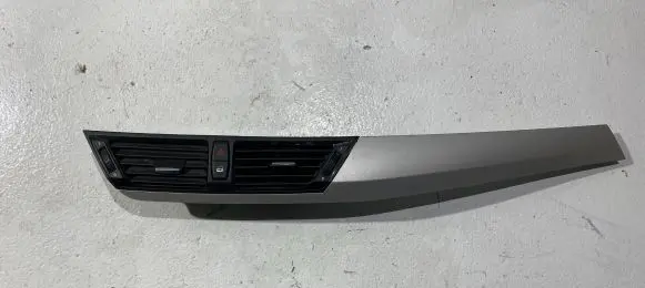 BMW X1 E84 Dashboard glove box trim 2991701 64229258354
