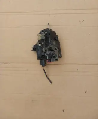 Seat Leon (1M) Front door lock
