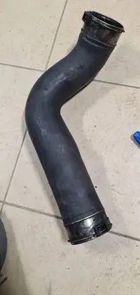 BMW 5 F10 F11 Intercooler hose/pipe 7810615