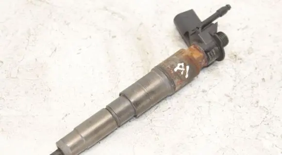 BMW X5 E70 Fuel injector 7792721 779272107