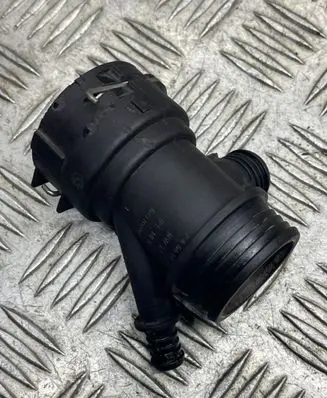 Volvo V70 Engine coolant pipe/hose PA66GF30 NW32