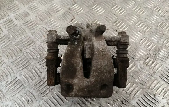 Toyota Corolla Verso AR10 Rear brake caliper 4775005071