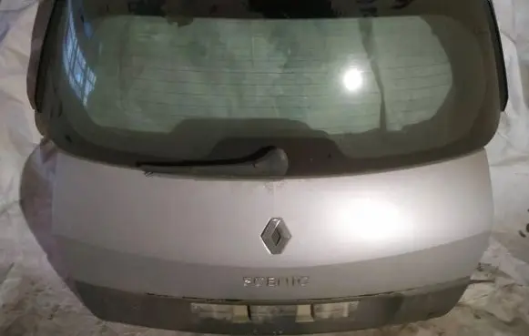 Renault Scenic II - Grand scenic II Tailgate/trunk/boot lid pilkas