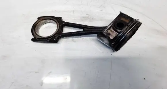 Opel Corsa D Piston with connecting rod 