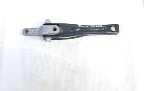 Seat Tarraco Engine mount bracket 5Q0199855P