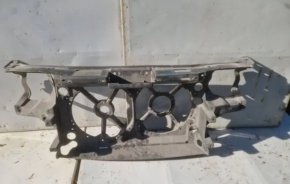 Volkswagen Golf III Radiator support slam panel 1H0805594D