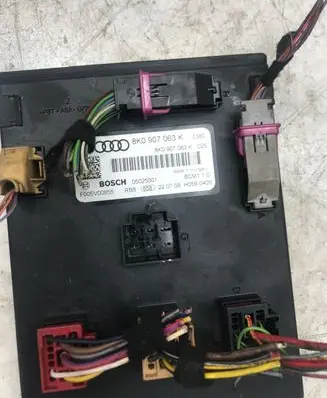 Audi A4 S4 B8 8K Comfort/convenience module 8k0907063k