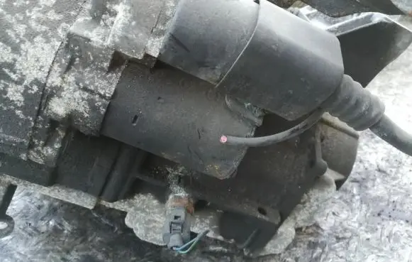 Volkswagen Golf V Starter motor