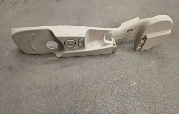 Opel Insignia A Front driver seat 13281419 HJ0941Z01 330839457