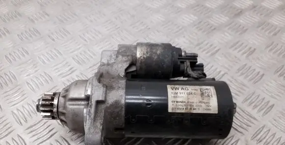 Volkswagen Golf VI Starter motor 02M911024C