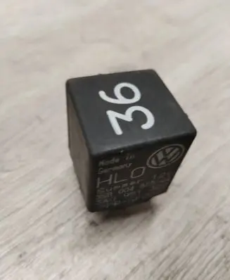 Audi A6 S6 C5 4B Other relay 3AO951307