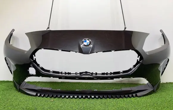 BMW 1 F70 Front bumper 5A64E30